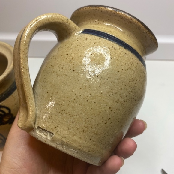 OSV Stamped Old Sturbridge Village Art Pittery Stoneware Flora Jar And Pitcher - Picture 9 of 15